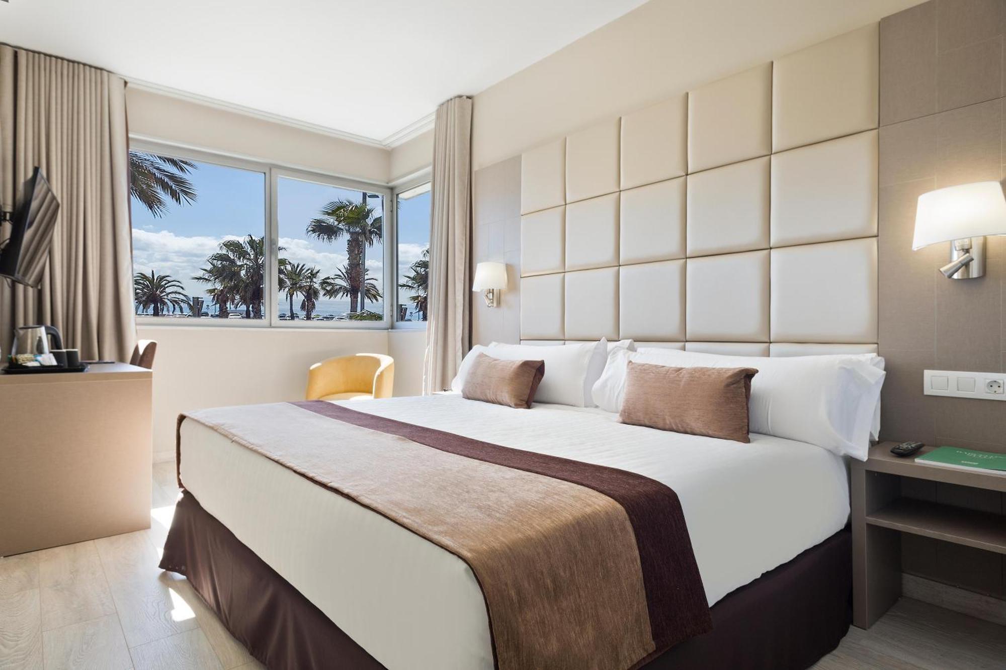 Hotel Front Maritim 4*
