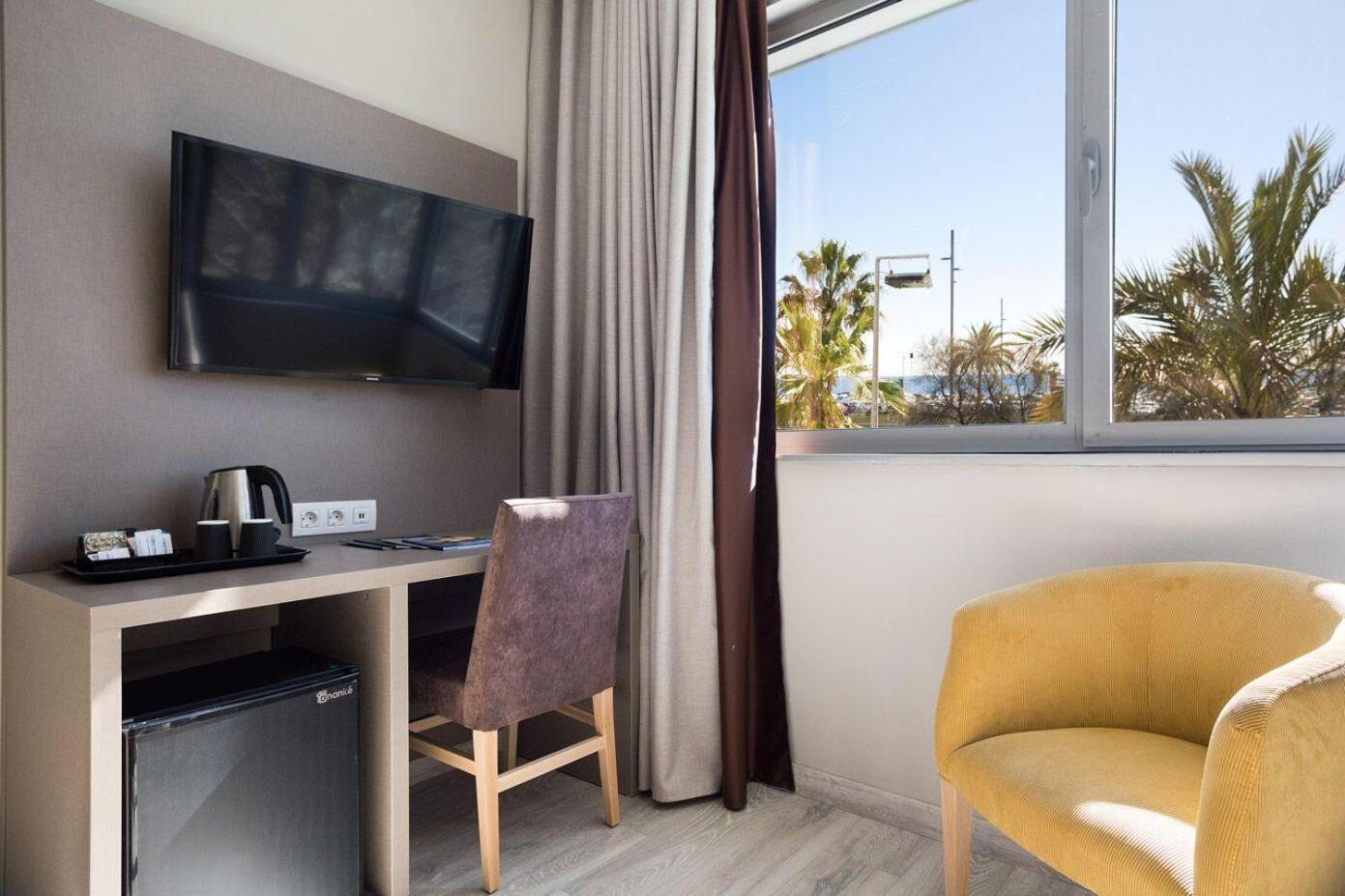 Hotel Front Maritim
