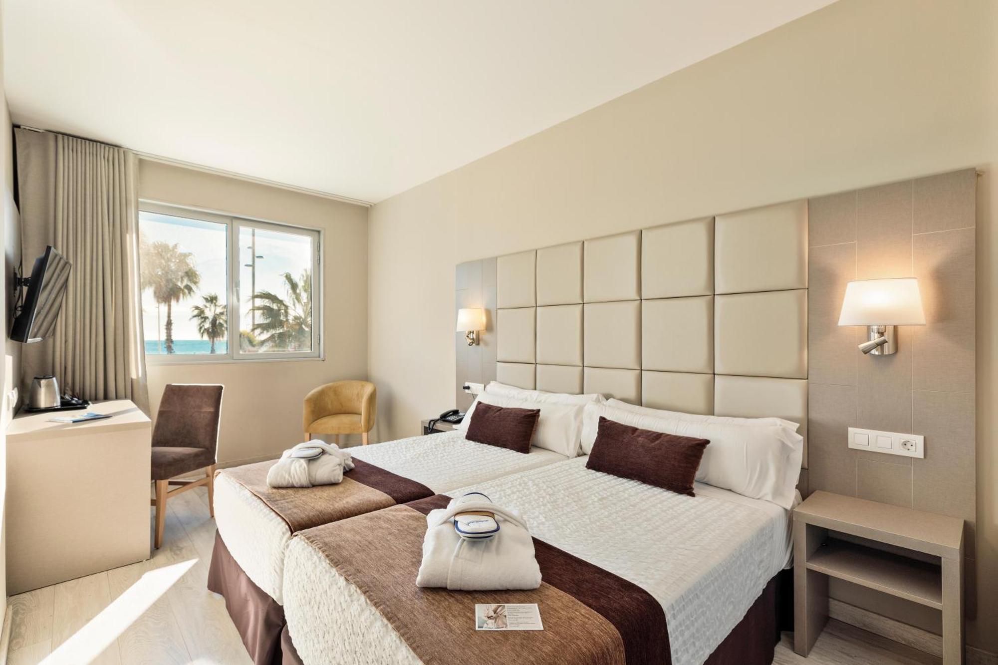Front Maritim 4*